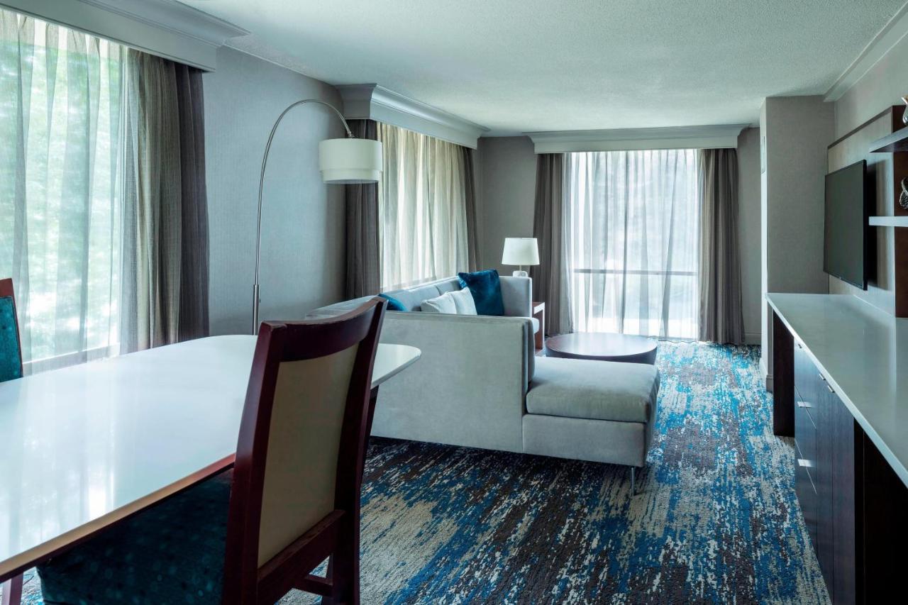 Hotel Boston Marriott Newton Esterno foto