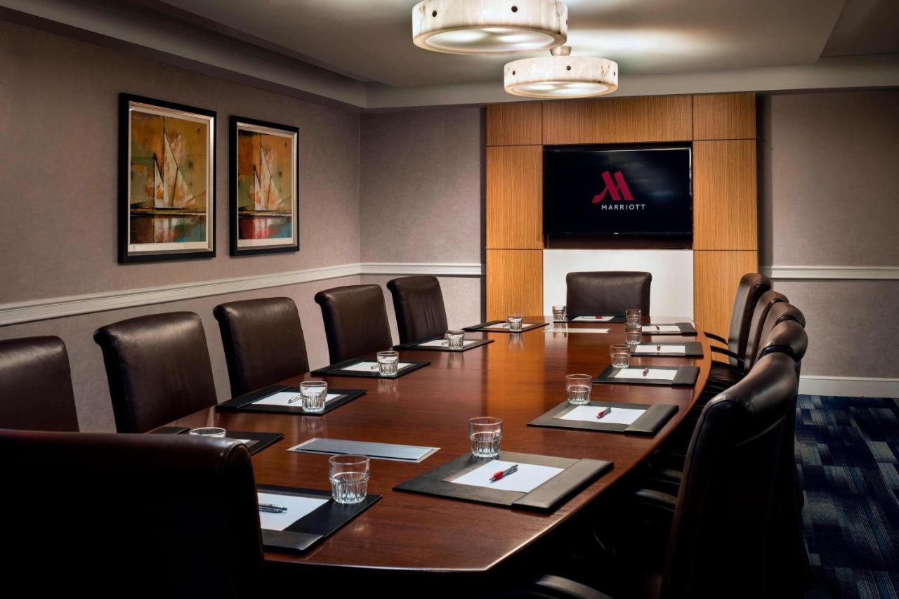 Hotel Boston Marriott Newton Esterno foto