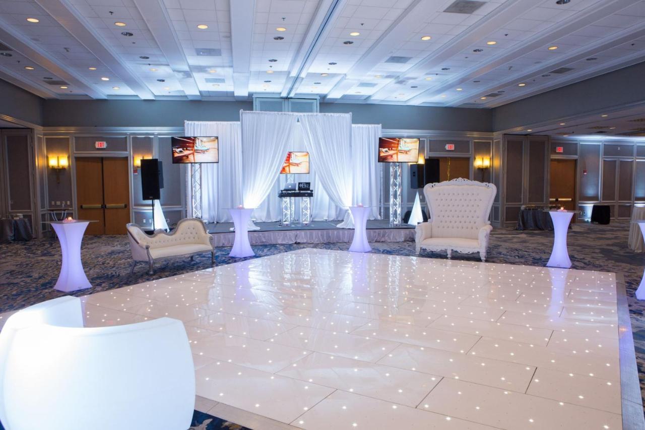 Hotel Boston Marriott Newton Esterno foto
