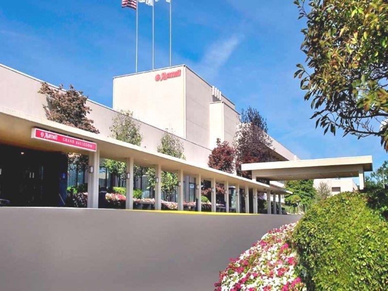 Hotel Boston Marriott Newton Esterno foto