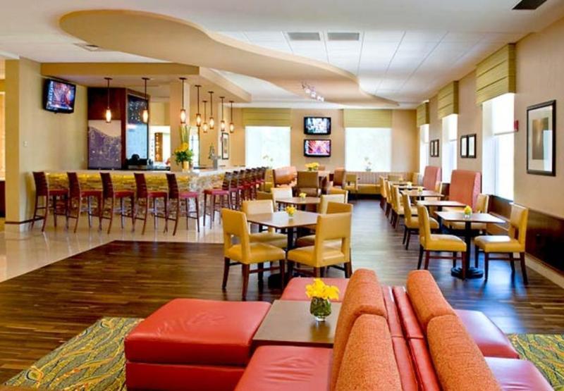 Hotel Boston Marriott Newton Esterno foto