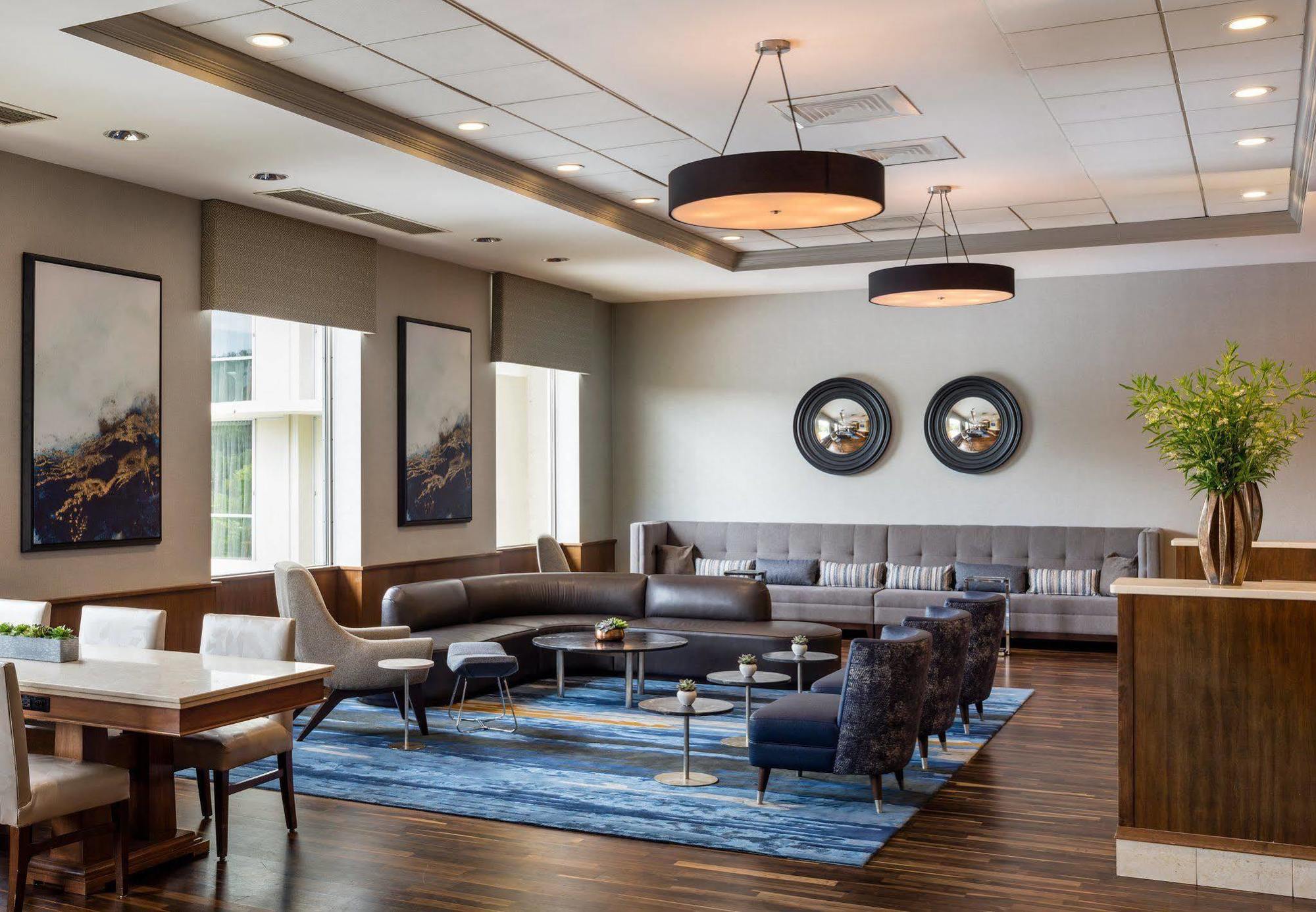 Hotel Boston Marriott Newton Esterno foto