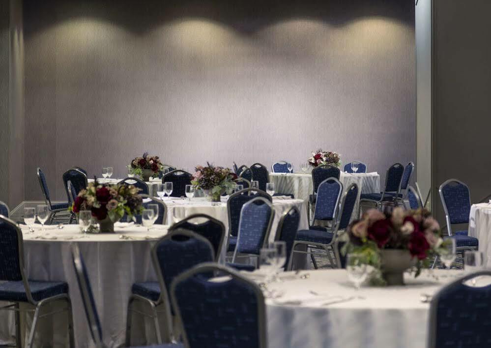 Hotel Boston Marriott Newton Esterno foto